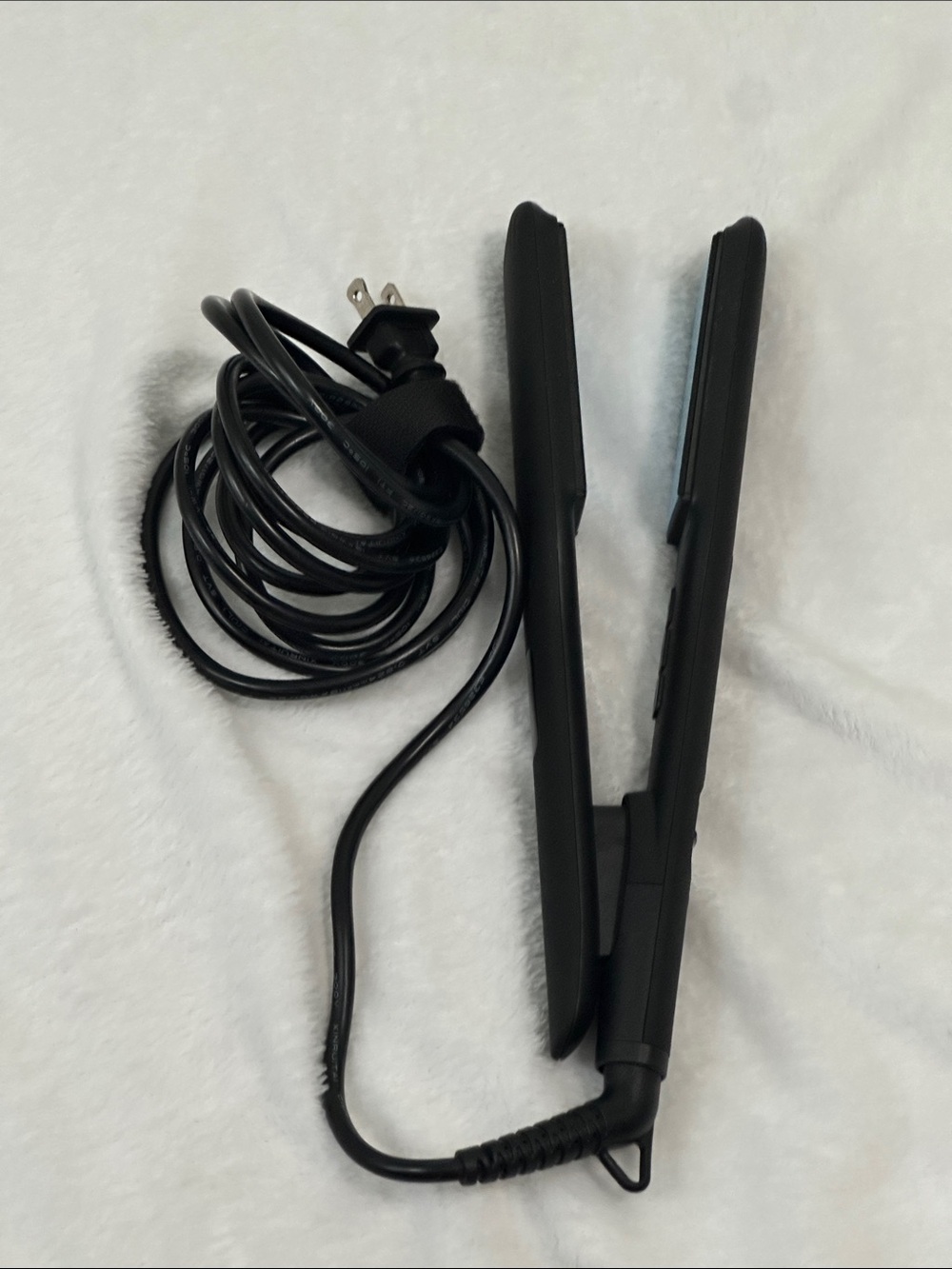 🐬 Bio Ionic Hair Straightener 1.5”